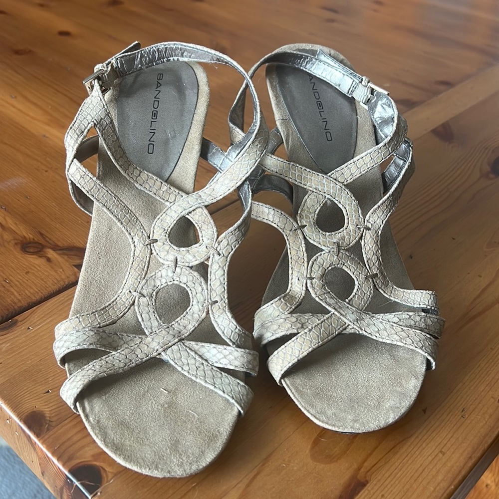 Cute Tan Heels